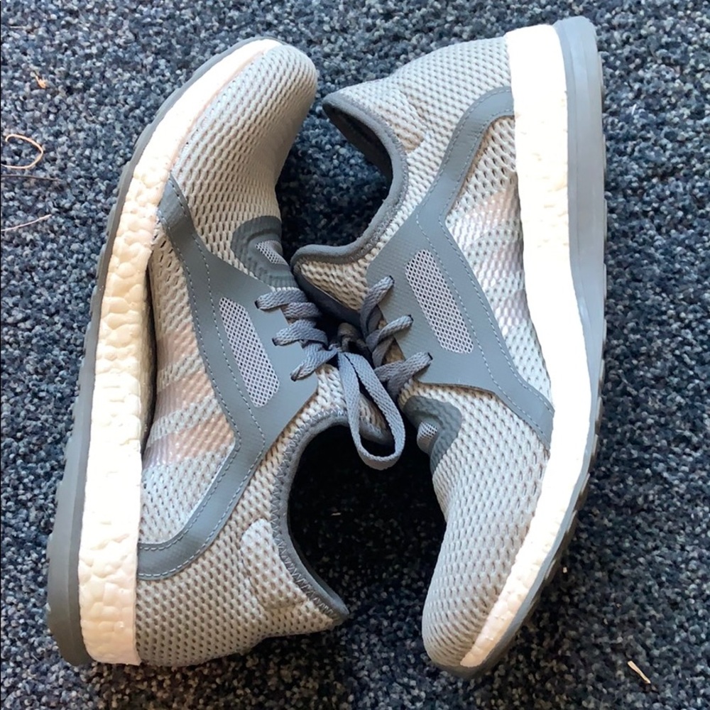 Adidas boost Tennis shoes